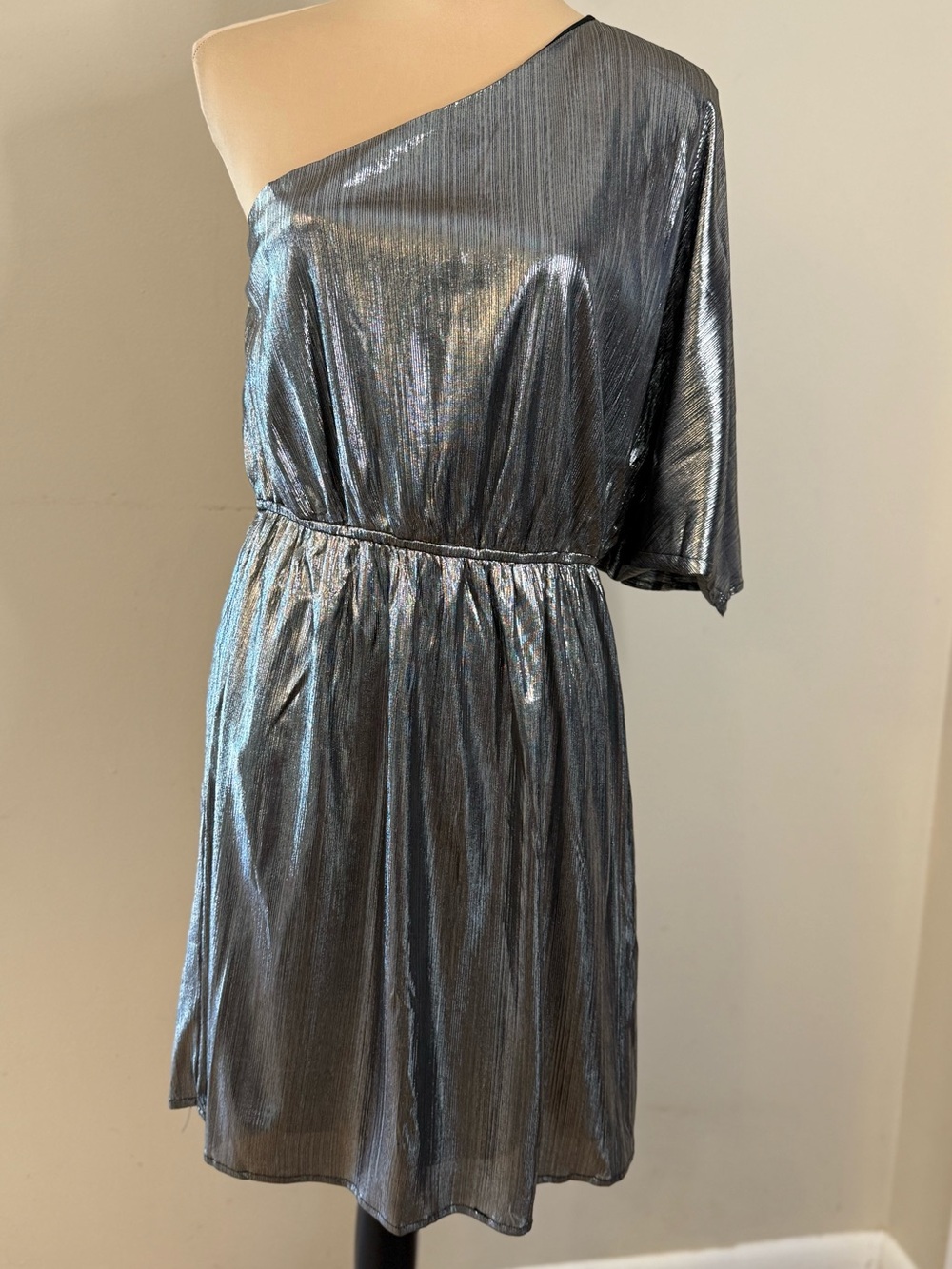 Andree By Unit formal one shoulder shimmery silver midi dress LG